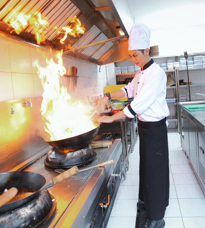 Fitra Hotel Majalengka Ngoại thất bức ảnh