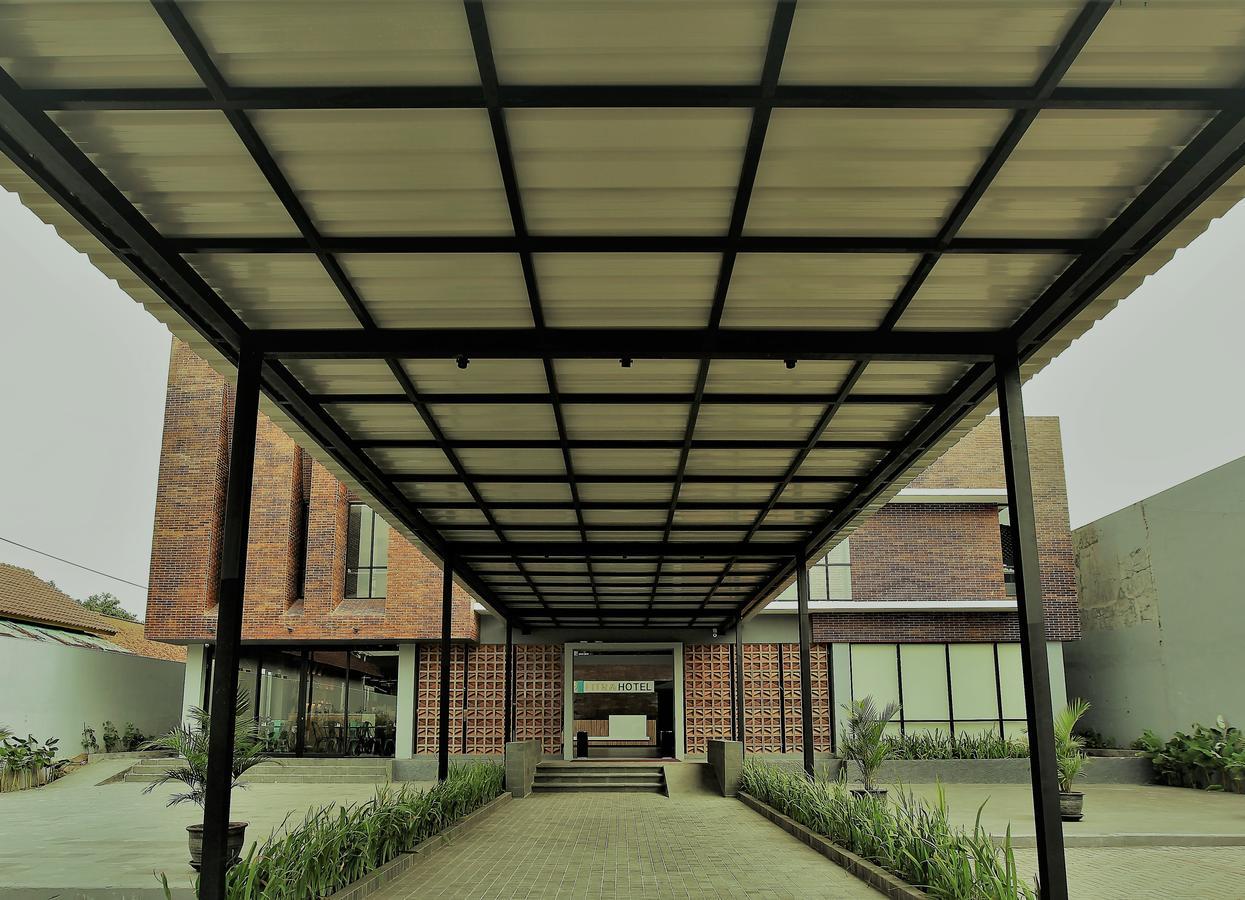 Fitra Hotel Majalengka Ngoại thất bức ảnh
